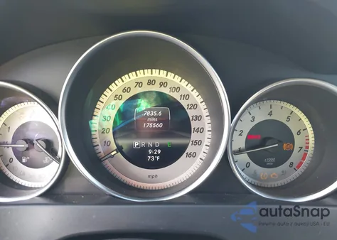 2013 Mercedes-Benz C 300 Sport 4Matic z USA, uszkodzony, nr VIN WDDGF8AB8DA834440